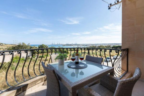 ZER- Spacious House with Terrace and Views